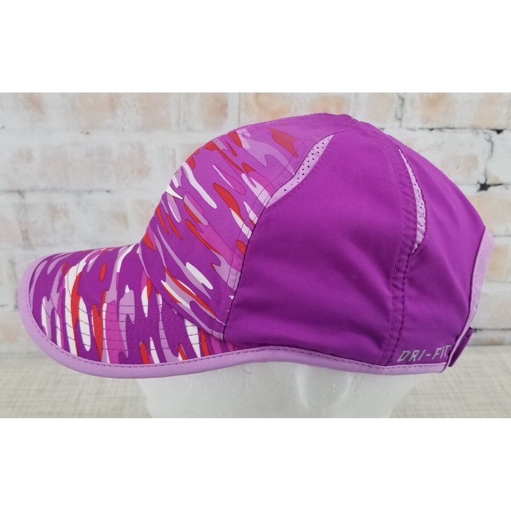 Nike 6 Panel Center Swoosh Purple Running Cap Featherlight DRI-FIT Strap Back - Picture 2 of 6